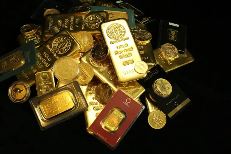 Gold Confiscation - Gold Stored Together After Being Confiscated