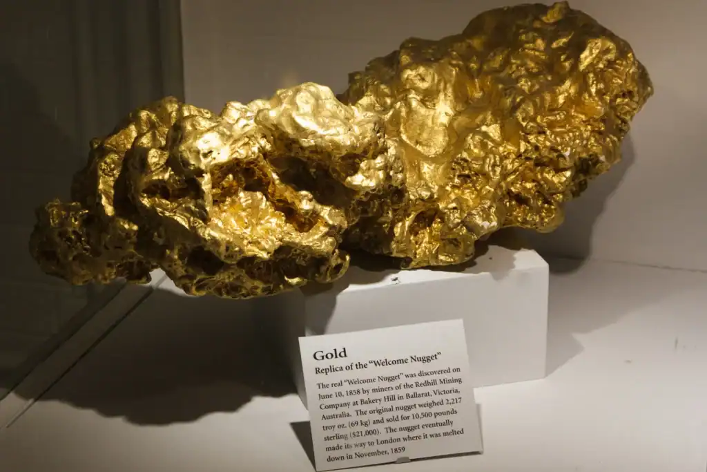 replica of the welcome nugget
